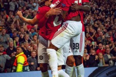 纽卡斯尔联转会风云：伊萨克加盟曼城，埃基蒂克加盟助阵，斯洛特俱乐部巧施连环计